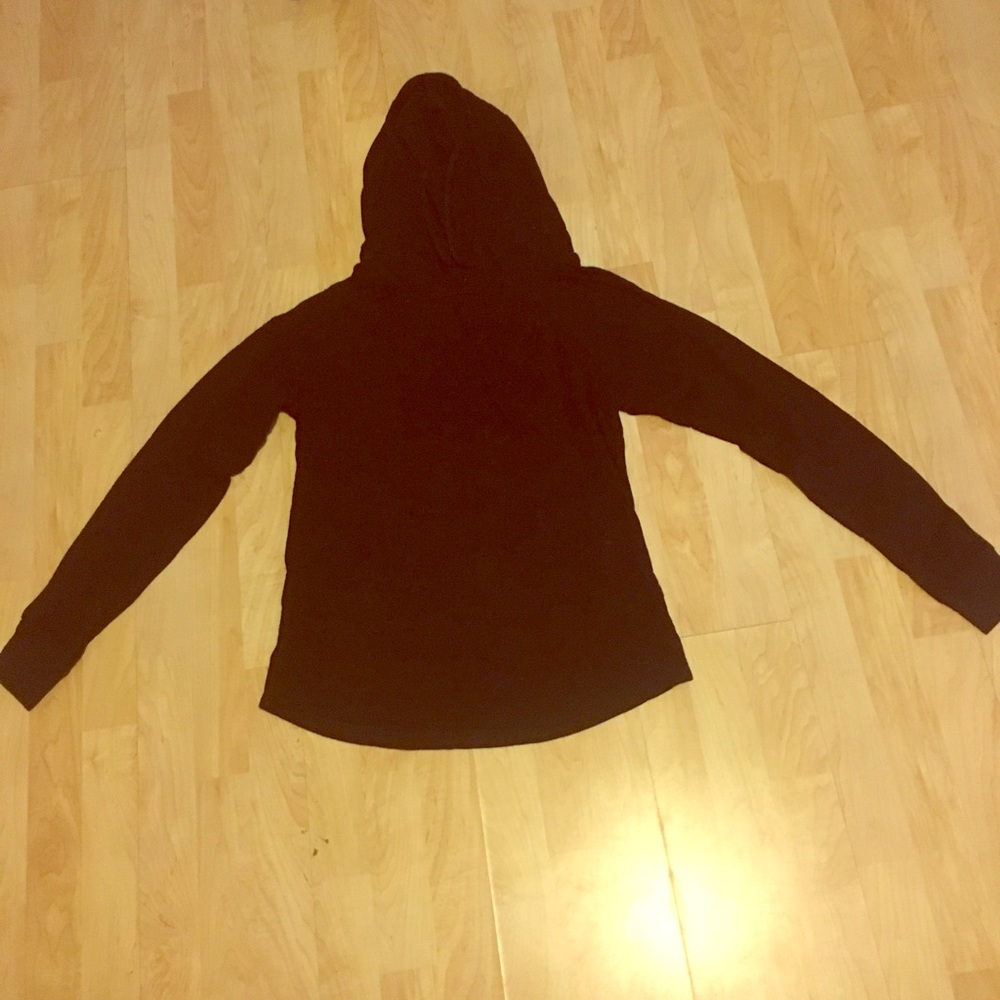 Black sweatshirt